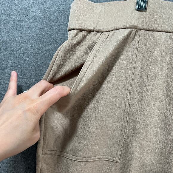 Isaac Mizrahi Live! Petite Crepe Knit Straight Leg Pant Cool Khaki, Petite 1X - Picture 7 of 8